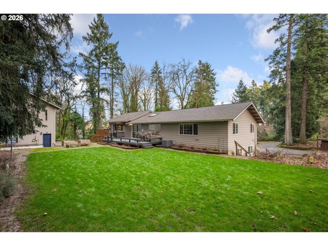 1471 BURNS St, West Linn, OR 97068