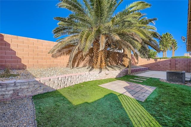 8136 Shady Glen Avenue, Las Vegas, NV 89131