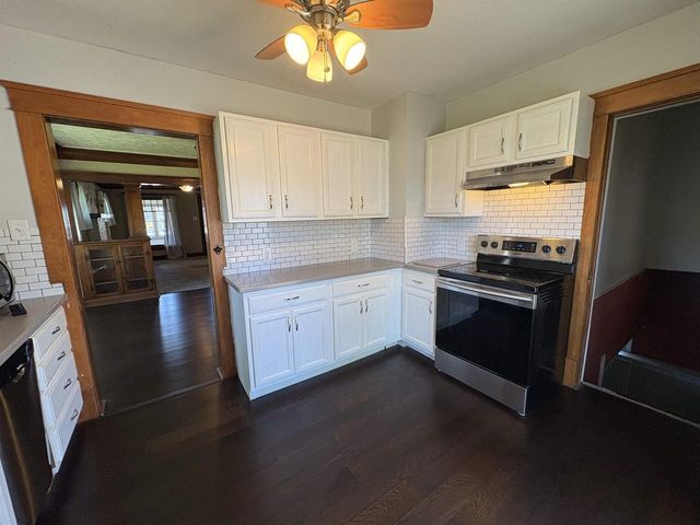 624 N Pine Street, Janesville, WI 53548