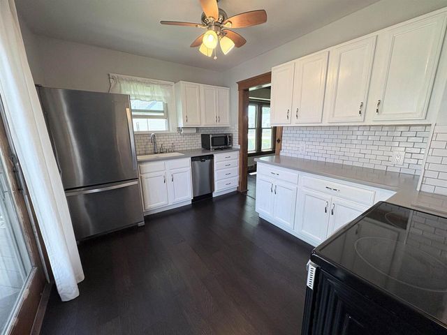 624 N Pine Street, Janesville, WI 53548