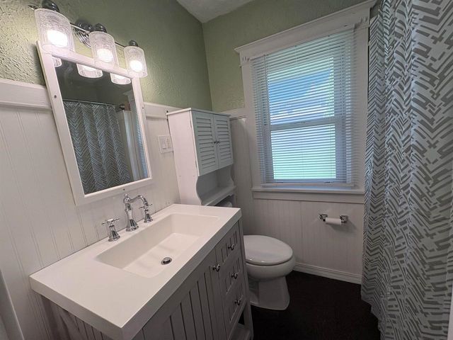 624 N Pine Street, Janesville, WI 53548