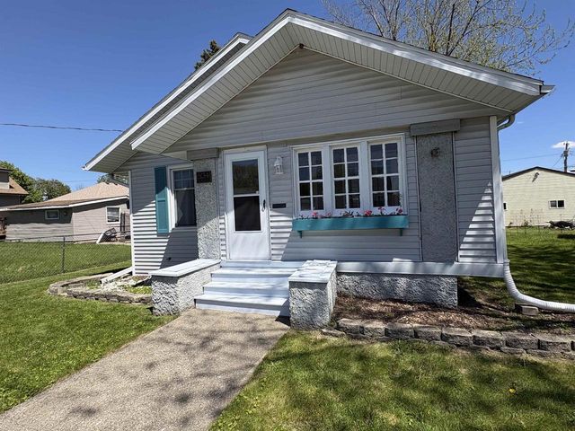 624 N Pine Street, Janesville, WI 53548