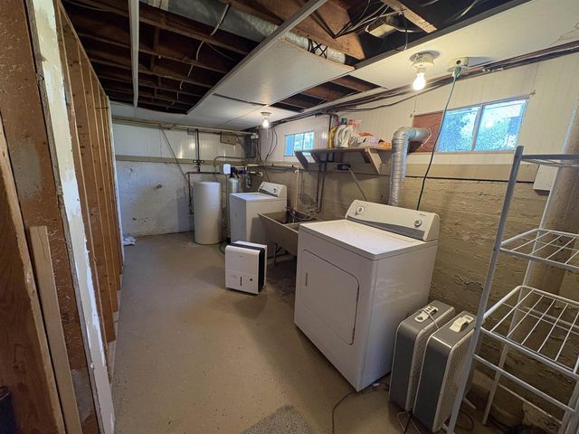 624 N Pine Street, Janesville, WI 53548