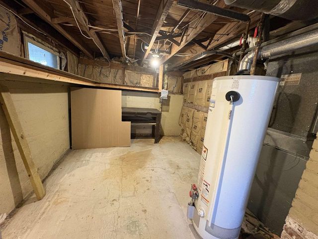 624 N Pine Street, Janesville, WI 53548