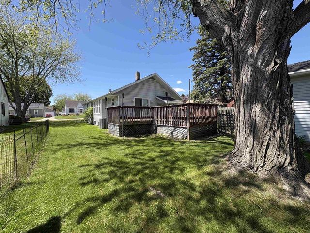 624 N Pine Street, Janesville, WI 53548