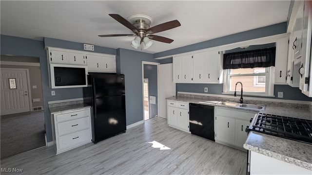 3807 Klusner Avenue, Parma, OH 44134