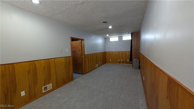 3807 Klusner Avenue, Parma, OH 44134