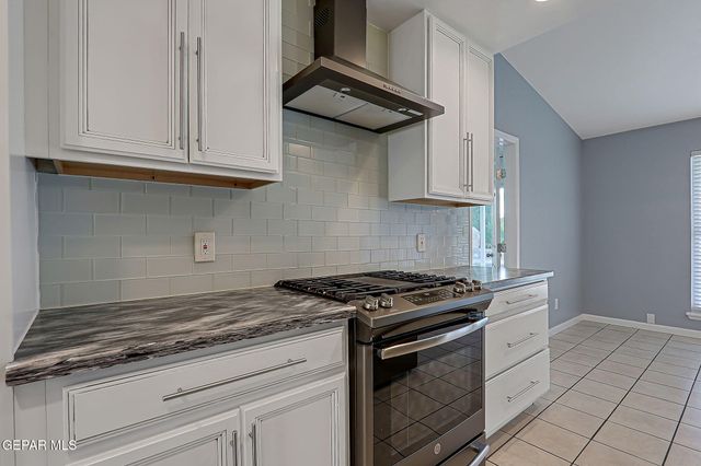 625 El Gusto Drive, El Paso, TX 79912