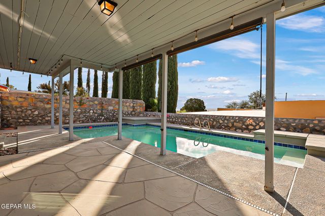 625 El Gusto Drive, El Paso, TX 79912