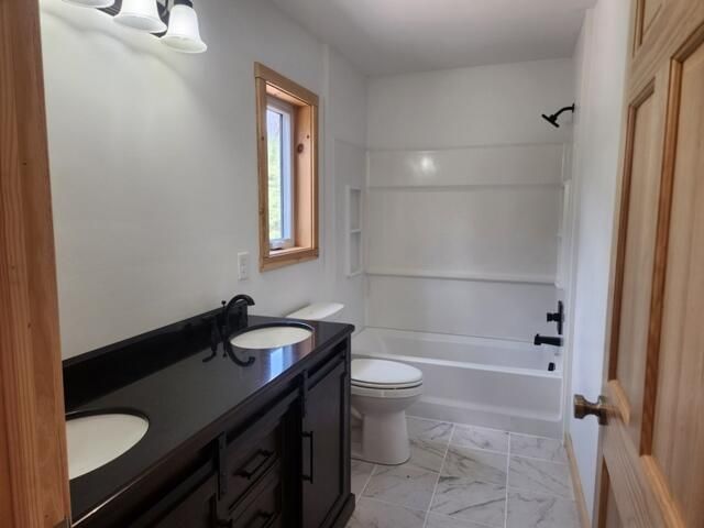 2083 S Lynx Track Trail, Baldwin, MI 49304