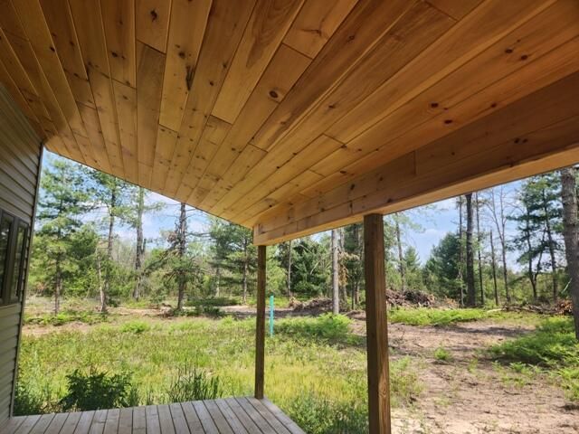 2083 S Lynx Track Trail, Baldwin, MI 49304