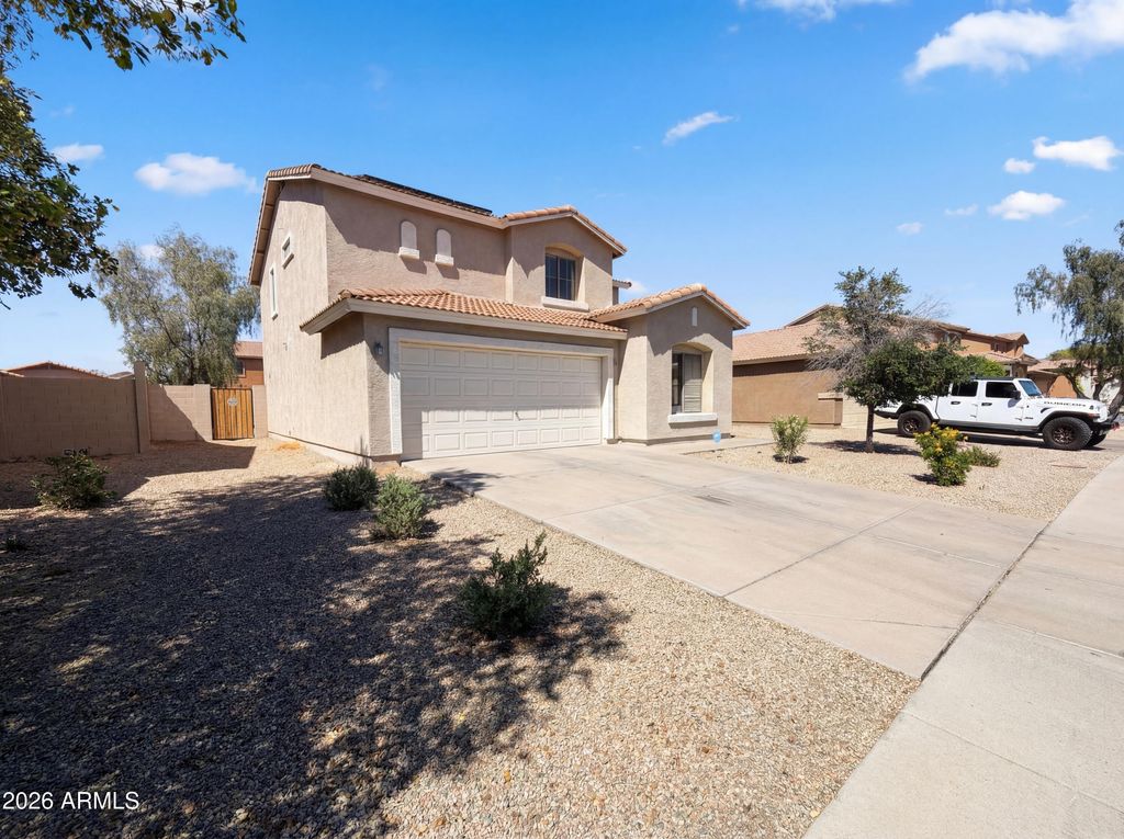 Image 7 of property listing at 10018 W MIAMI Street, Tolleson, AZ 85353