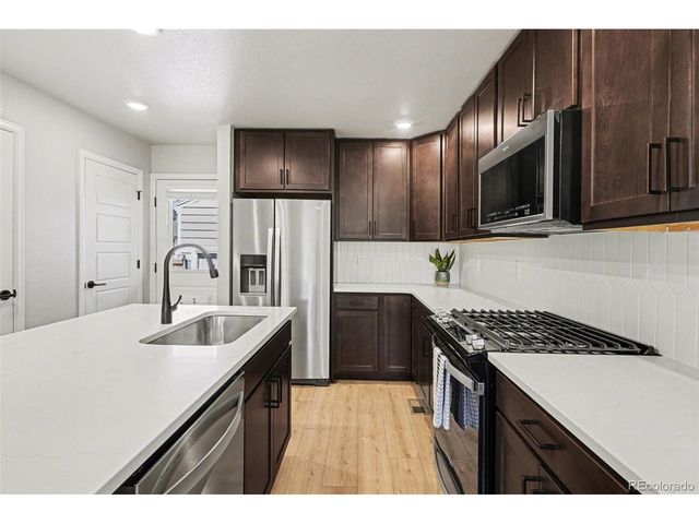 6331 N Hanover St, Denver, CO 80238