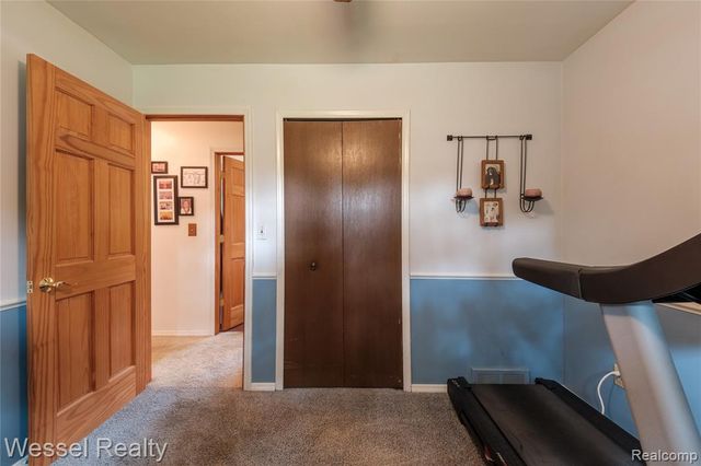 2444 Howe Street, Utica, MI 48317