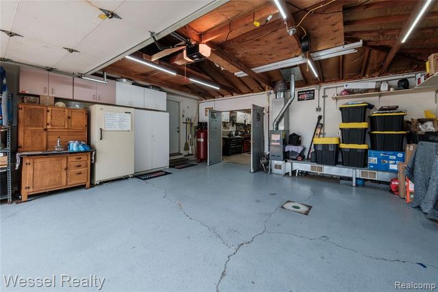 2444 Howe Street, Utica, MI 48317
