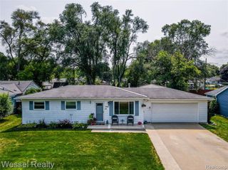 2444 Howe Street, Utica, MI 48317