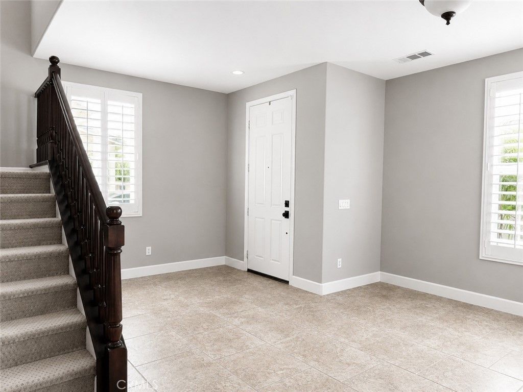 11082 Kalmia Court, Corona, CA 92883 — photo 4