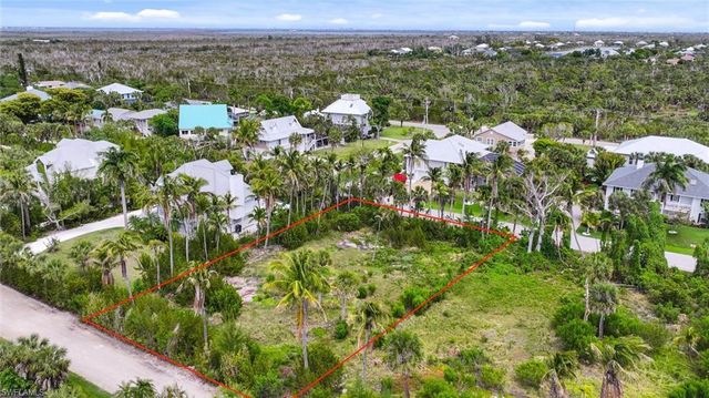 470 Sawgrass PL, Sanibel, FL 33957