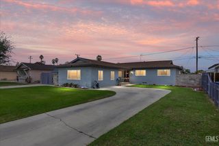 2200 Carol Place, Bakersfield, CA 93304