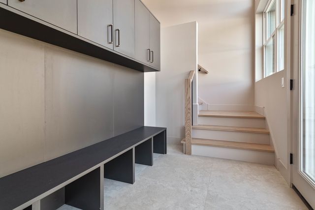 3754 W Sunnyside Avenue, Chicago, IL 60625