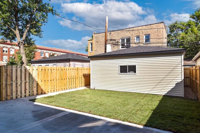 3754 W Sunnyside Avenue, Chicago, IL 60625