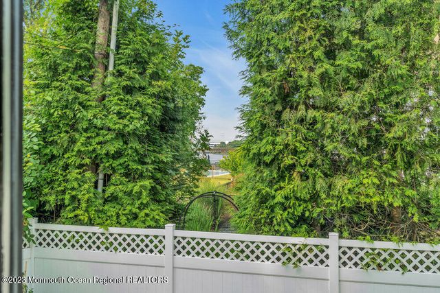 37 Hubbard Avenue, Red Bank, NJ 07701