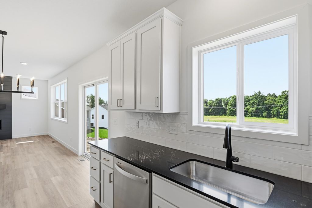 819 Walnut Grove Lane, Hanover, MN 55341 — photo 4