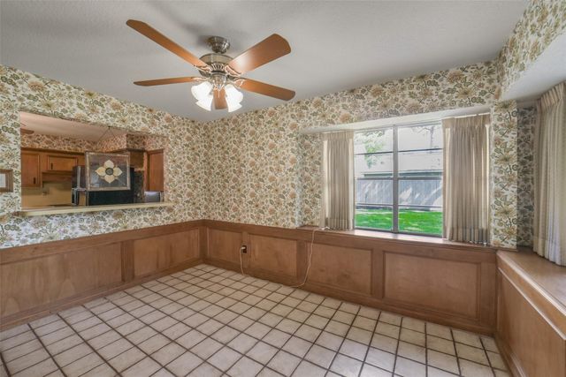 11922 Moorcreek Drive, Houston, TX 77070