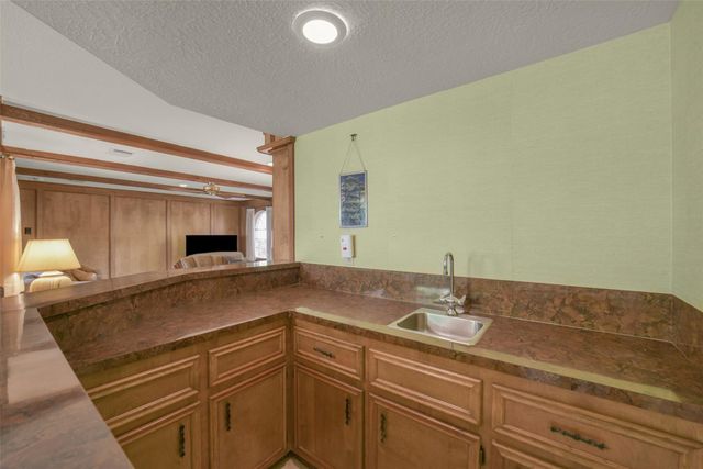 11922 Moorcreek Drive, Houston, TX 77070