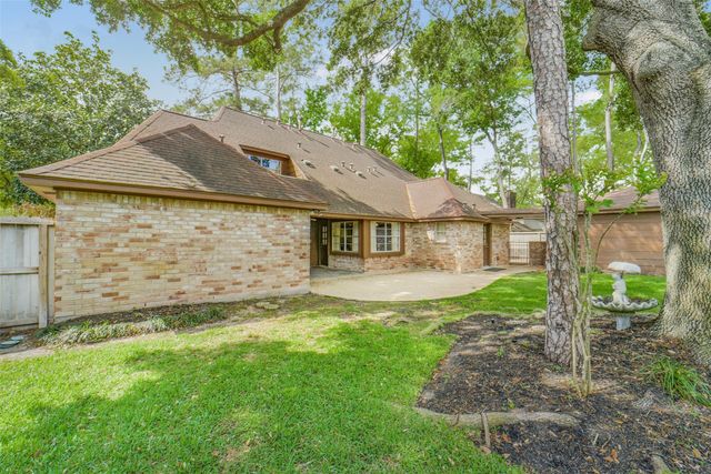 11922 Moorcreek Drive, Houston, TX 77070