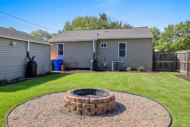 828 N PLATTEN STREET, Green Bay, WI 54303