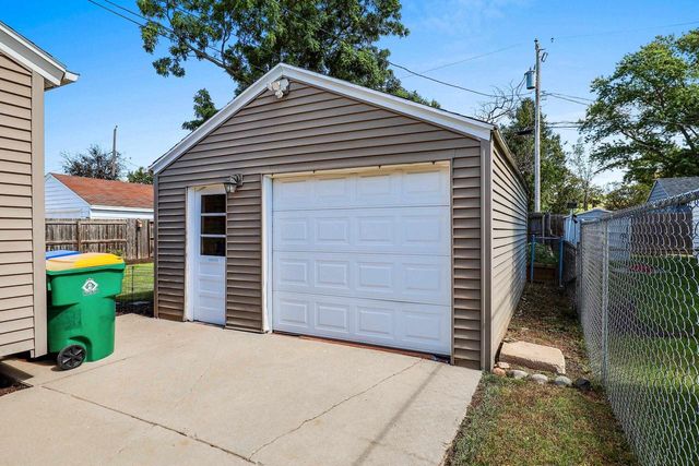 828 N PLATTEN STREET, Green Bay, WI 54303