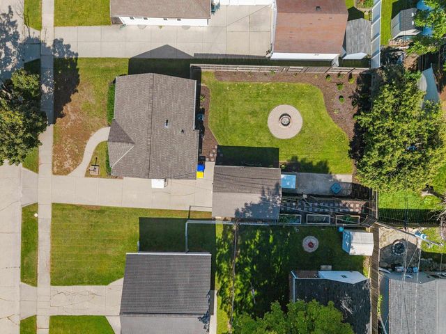 828 N PLATTEN STREET, Green Bay, WI 54303