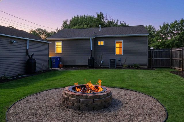 828 N PLATTEN STREET, Green Bay, WI 54303