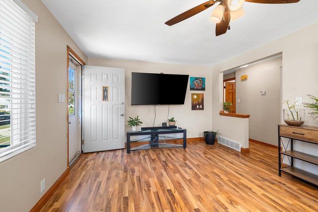 828 N PLATTEN STREET, Green Bay, WI 54303