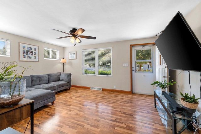 828 N PLATTEN STREET, Green Bay, WI 54303