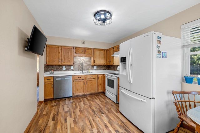 828 N PLATTEN STREET, Green Bay, WI 54303