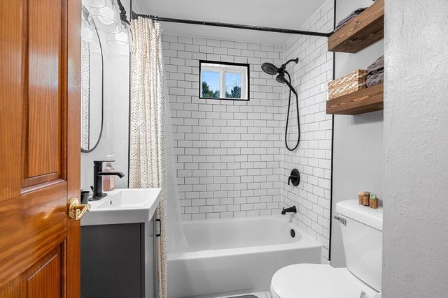 828 N PLATTEN STREET, Green Bay, WI 54303