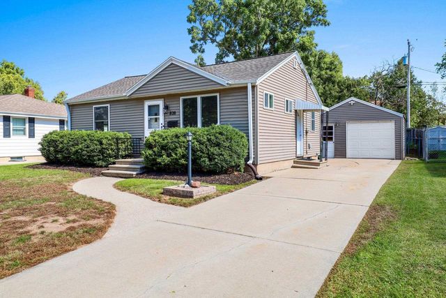 828 N PLATTEN STREET, Green Bay, WI 54303