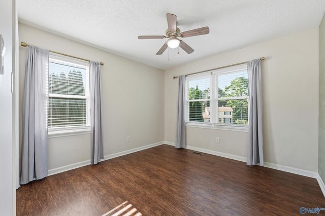 910 Lark Circle, Madison, AL 35758