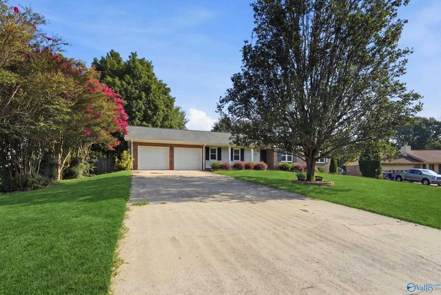 910 Lark Circle, Madison, AL 35758