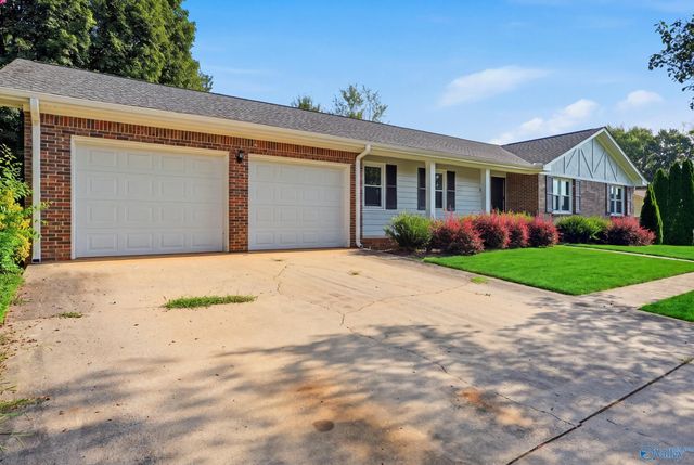 910 Lark Circle, Madison, AL 35758