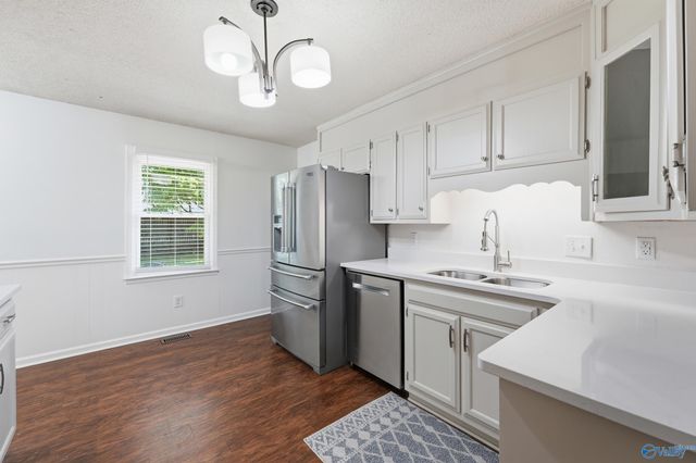 910 Lark Circle, Madison, AL 35758