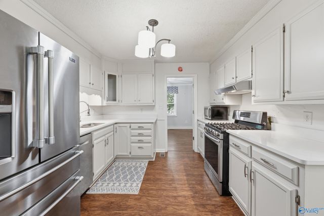 910 Lark Circle, Madison, AL 35758