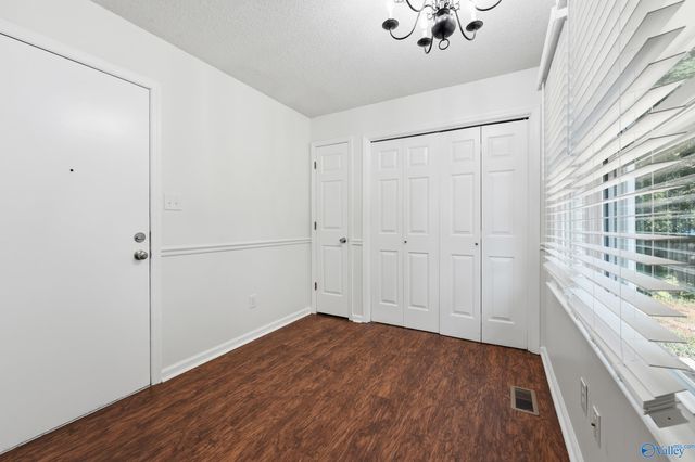 910 Lark Circle, Madison, AL 35758
