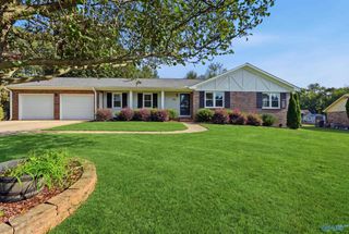 910 Lark Circle, Madison, AL 35758
