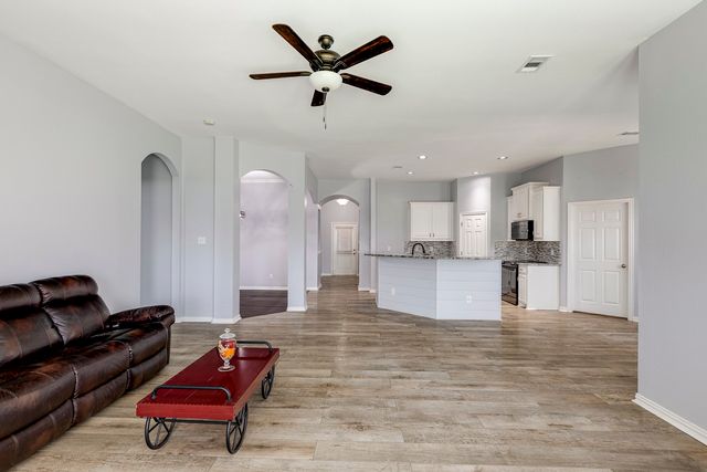 107 Harvest Way, Crandall, TX 75114