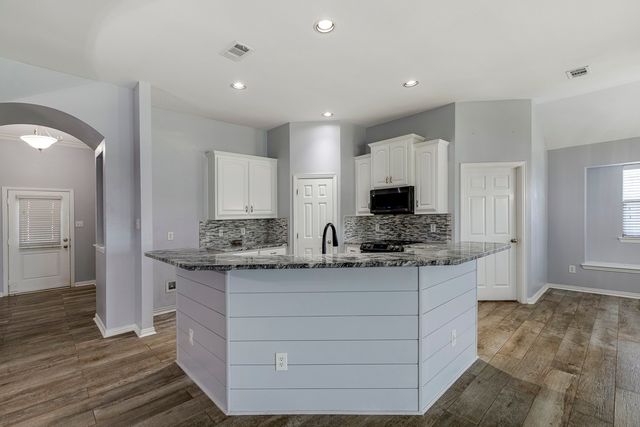 107 Harvest Way, Crandall, TX 75114