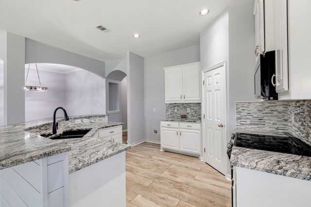 107 Harvest Way, Crandall, TX 75114