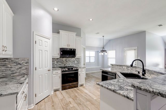 107 Harvest Way, Crandall, TX 75114